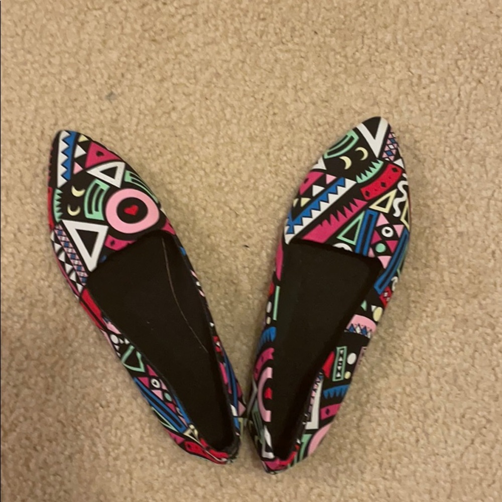flat shoes